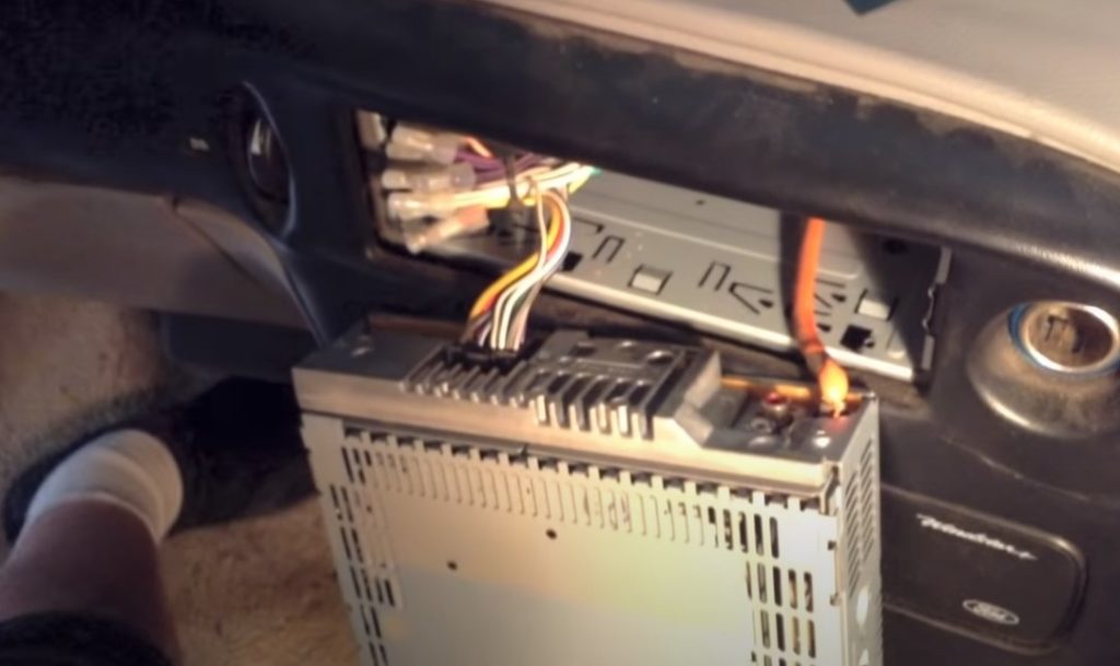 Unplug the Stereo Wires for remove car stereo 